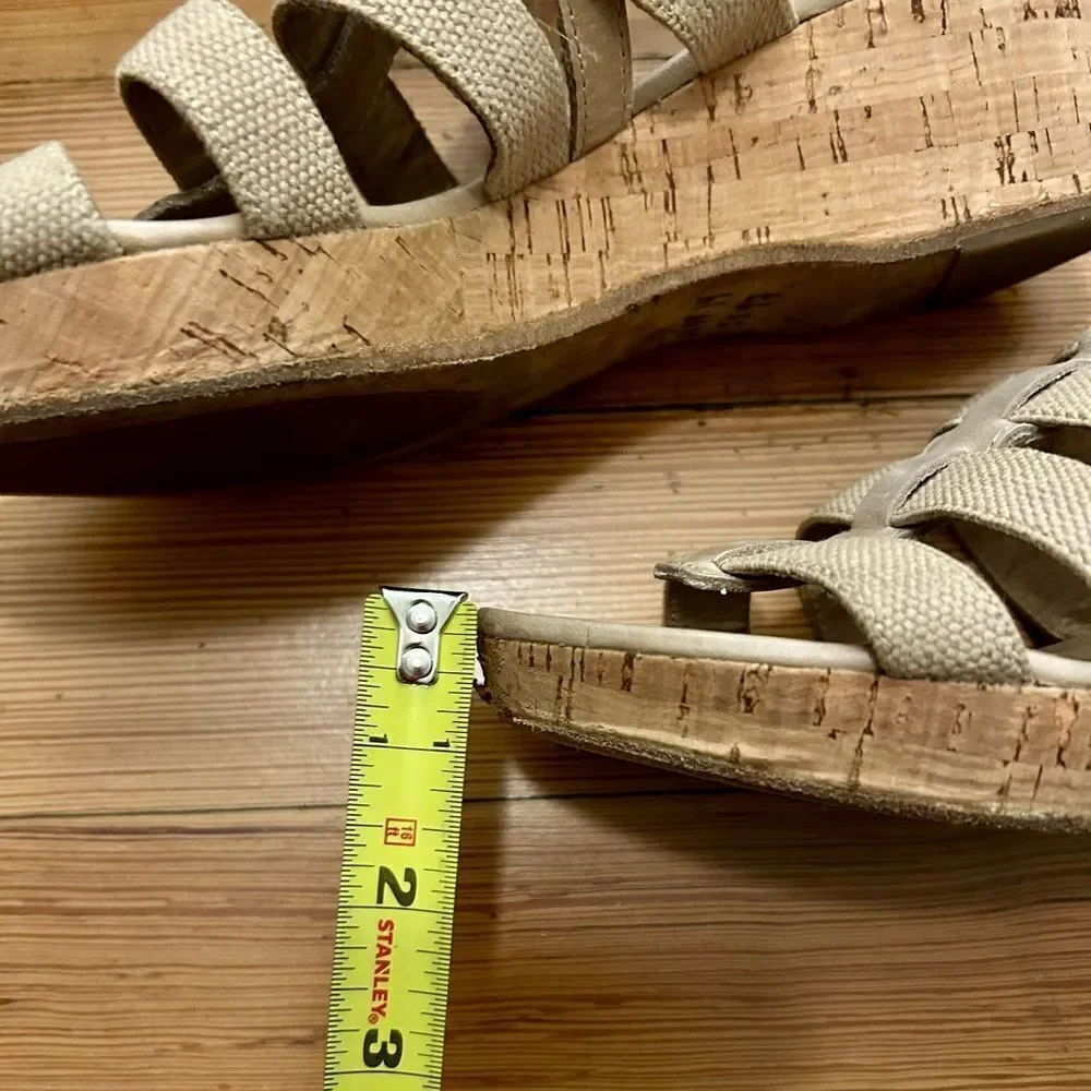 Eileen Fisher Bevy St. Linen stretch wedge sandal heels. Size 8.